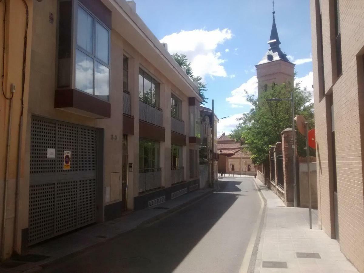 Apartamento Turistico Dct. Creus Guadalajara Exteriör bild